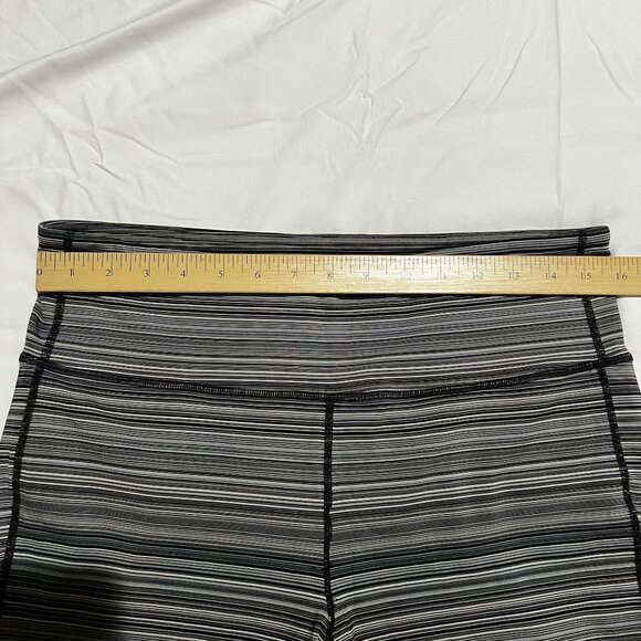 NWOT Athleta Women's Striped High-Rise ankle Black Grey White - Picture 6 of 9